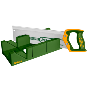 CAJA DE INGLETES PLÁSTICA (300 × 140 × 80MM) Y SERRUCHO TRASERO: TAMAÑO: 300MM (12'') - ESPESOR: 0,8 MM - CANTIDAD DE DIENTES: 11TPI - MANGO SUAVE